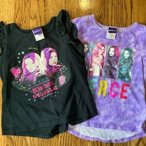 Disney Descendants Graphic T-Shirt Set of 2. Size 6/6x. Audrey Uma Evie Mal